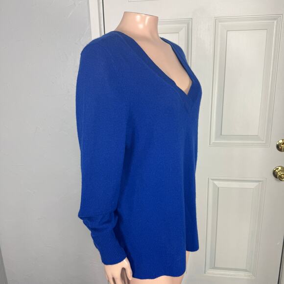 Halogen Women's sweater LS Cashmere Pullover Blue V neck Long sleeve H4-24 - Picture 4 of 5